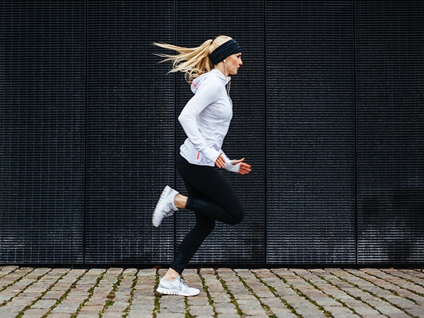 5 Weeks to a 5K - woman running