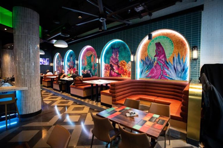 murals wide min min 768x512